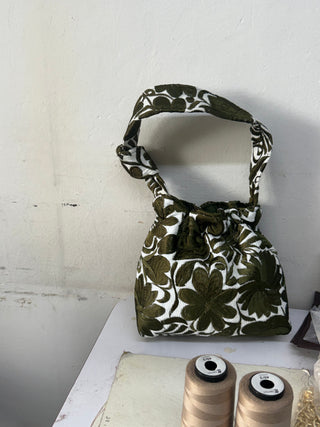 Verde Pino Nudo Bag