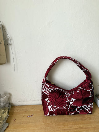 Vino Tinto Media Luna Mini