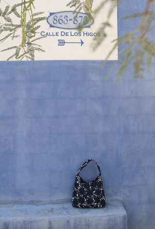 Paloma Negra Tote Bag